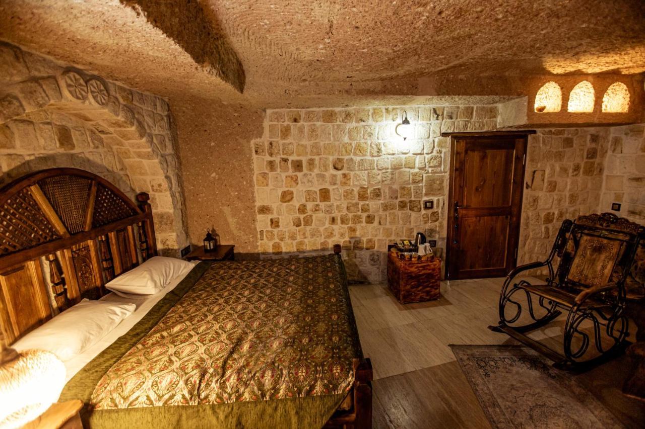 Hotel Oread Cave 3*