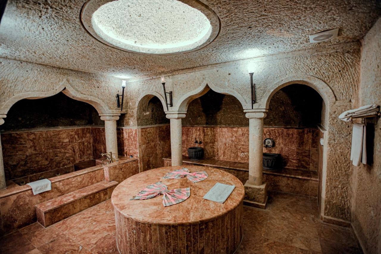 Oread Cave 3*