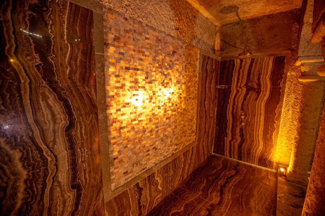 Oread Cave 3*