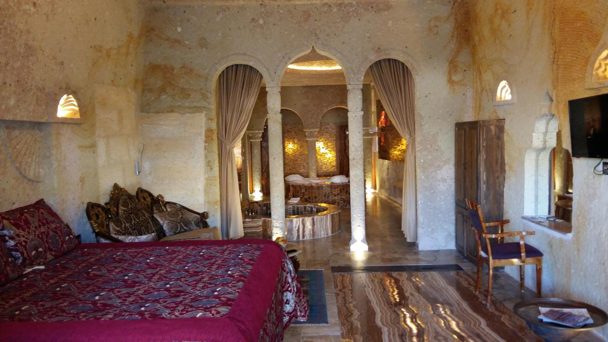 Oread Cave Hotel