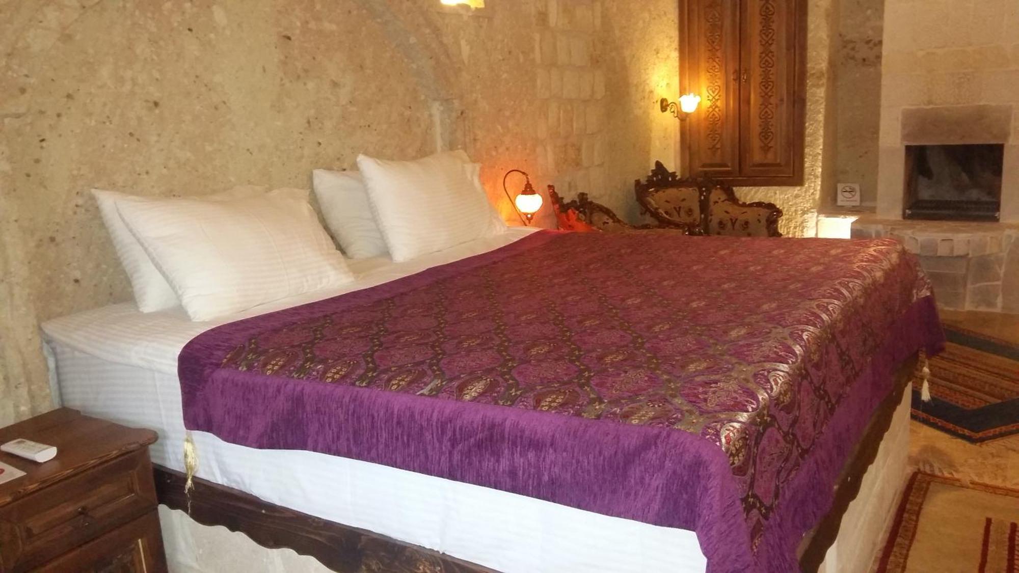 Oread Cave Hotel 3*