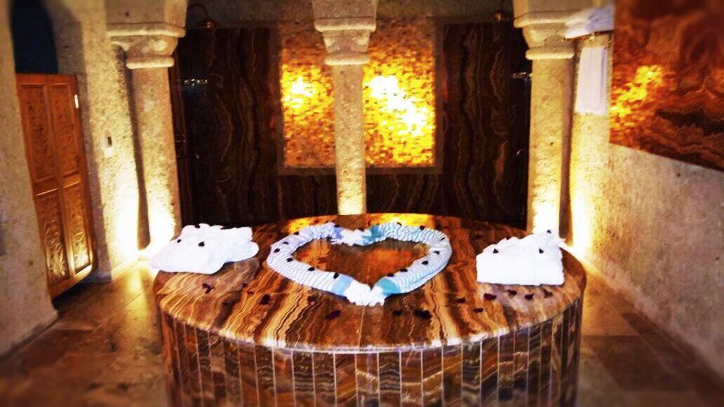 Oread Cave 3*